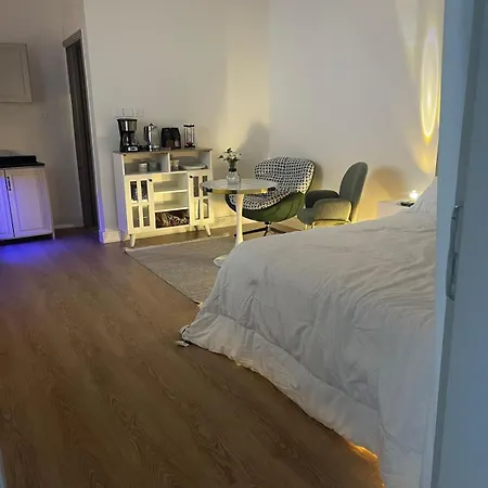 استوديو هادى وجميل بسرير وجلسة بالقرب من البوليفارد Apartment Riyadh Exterior photo