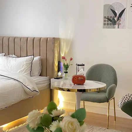 استوديو هادى وجميل بسرير وجلسة بالقرب من البوليفارد Apartment Riyadh Exterior photo