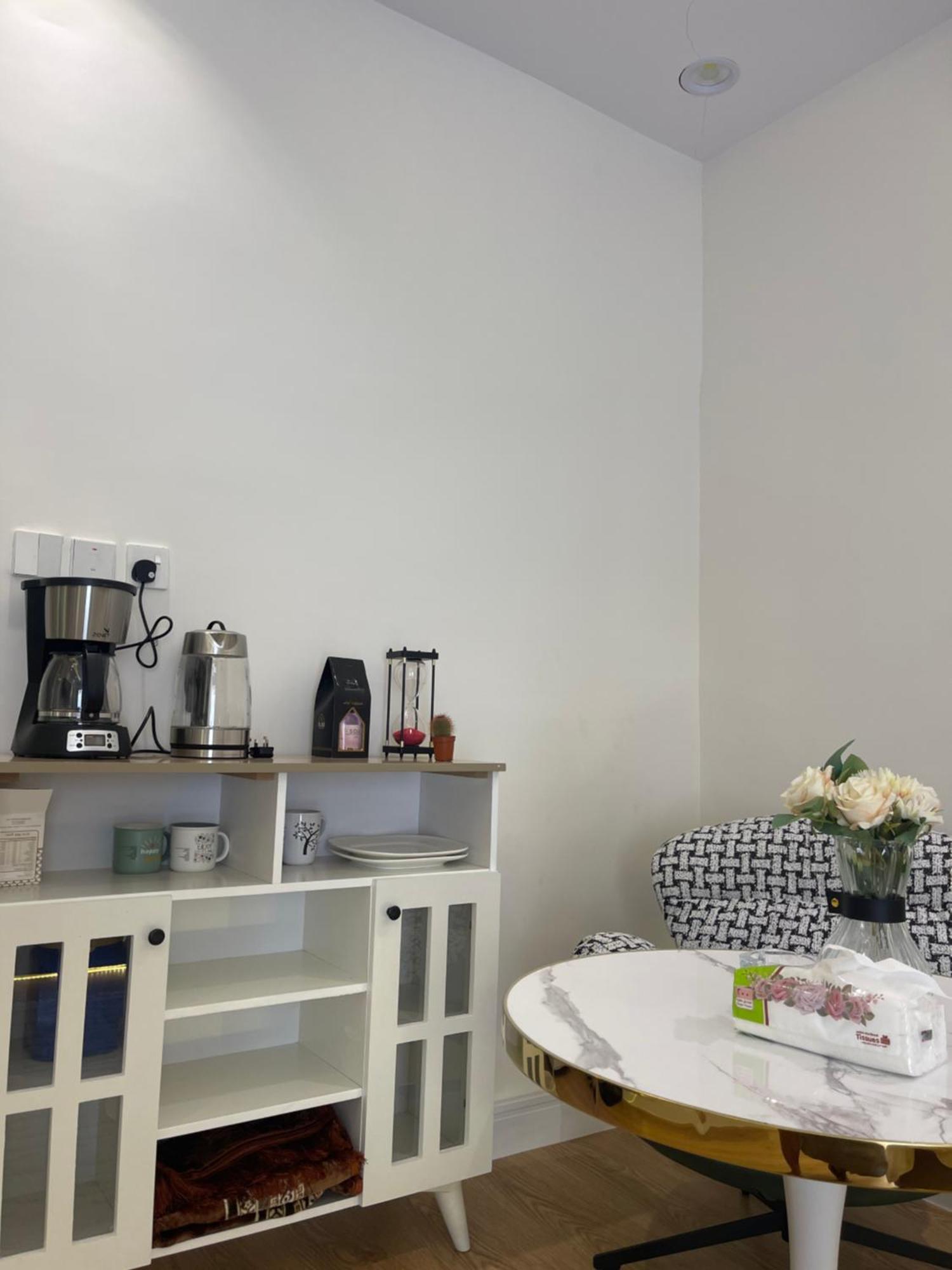 استوديو هادى وجميل بسرير وجلسة بالقرب من البوليفارد Apartment *