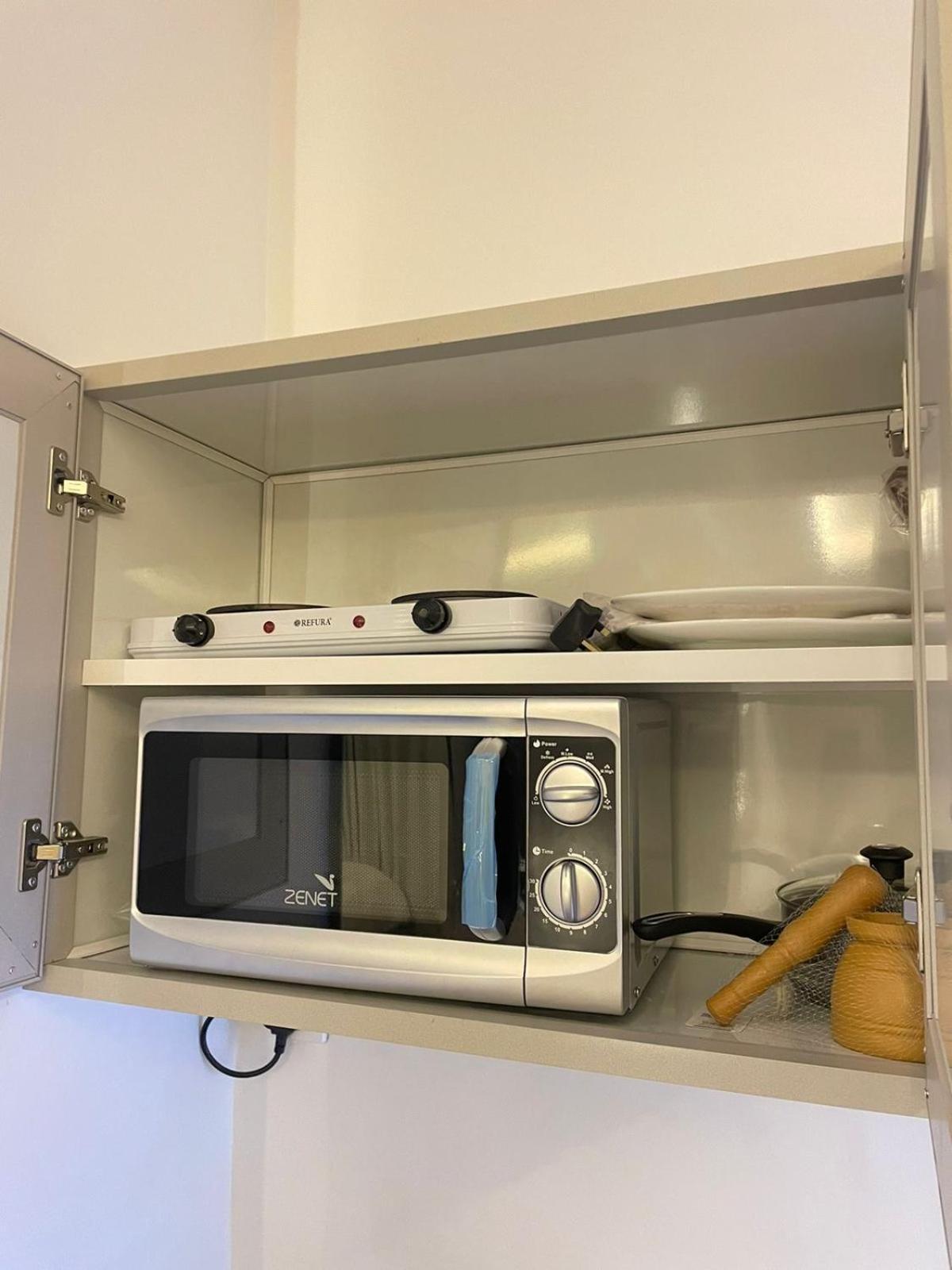 استوديو هادى وجميل بسرير وجلسة بالقرب من البوليفارد Apartment